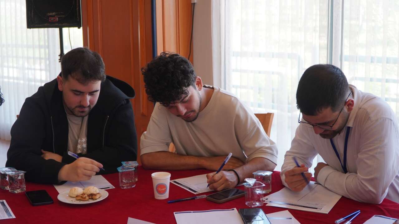 MSKÜ’de “Rektör-Öğrenci” Buluşması: Sorunlar ve Çözümler Masada 10